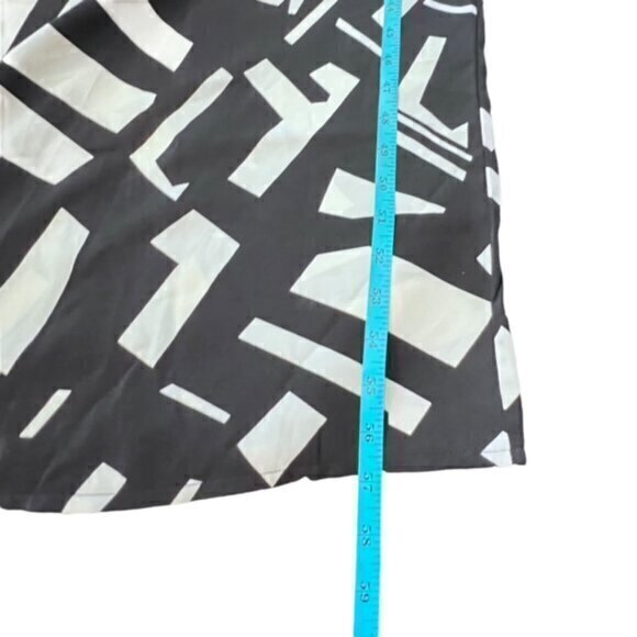 Pretty Little Thing Cowl Neck Maxi Dress Backless Geometric Black White Size 10 - Picture 8 of 12